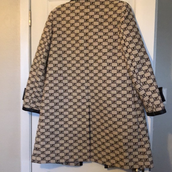 Sale. Authentic Alberta Ferretti coat